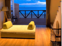 愛犬同伴のお部屋です！窓はフルオープン型で大自然との没入体験に感動！