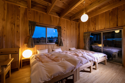 【客室】大平山棟　天然の木のぬくもりを感じるお部屋