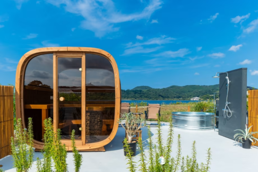 ◆鳥取県民限定◆旅行応援キャンペーン10％OFF！～湖に浮かぶ絶好のロケーションと源泉かけ流し温泉に癒される特別なひとときを♪～【自由に選べるお食事スタイル】