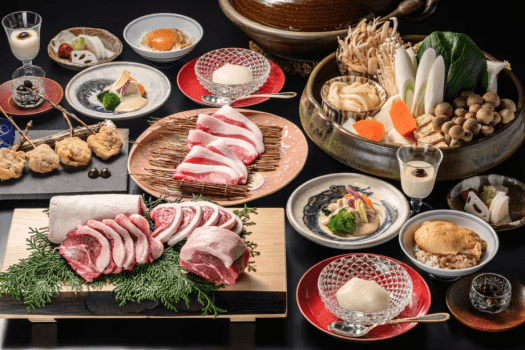 【冬の稀少種ジビエ】ミルキーな小猪肉&times;さっぱり鹿肉の丹波篠山産ジビエ食べ比べ+近又特製ぼたん鍋