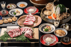 【冬の稀少種ジビエ】ミルキーな小猪肉&times;さっぱり鹿肉の丹波篠山産ジビエ食べ比べ+近又特製ぼたん鍋