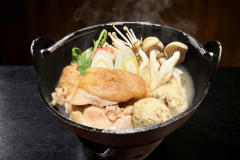 「きのこの里」愛別町産キノコの旨み溢れる鳥鍋