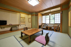 見晴らしの良い和室8畳間（バス・トイレ付き）