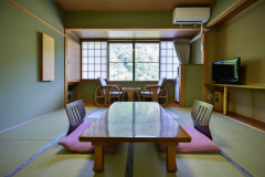 山の景色を愉しむ のんびり和室 8畳 山の景色を愉しむ のんびり和室 8畳