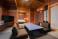 和洋室（和室8畳＋ツインベッドルーム）※眺望なし【伽羅／207】