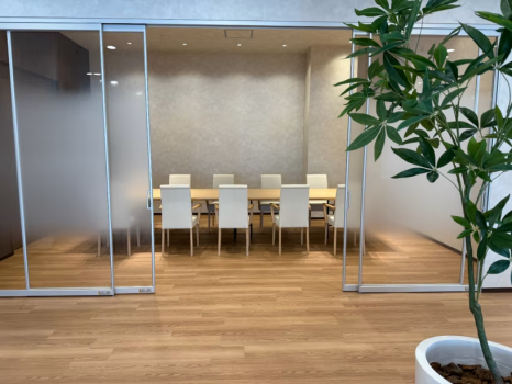 2025年10月リニューアル。10名様での個室が新設されました。