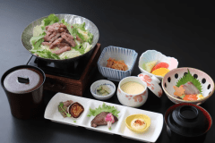 津山の食事を堪能する【津山城下町御膳”そずり鍋付き”＋特製朝食】プラン☆