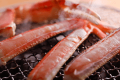 焼きガニは炭火焼きで