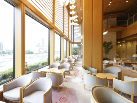 ロビーラウンジすみれ