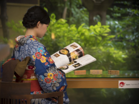 館内ラウンジでは雑誌をご用意しておりますので、ゆっくりおくつろぎできます。