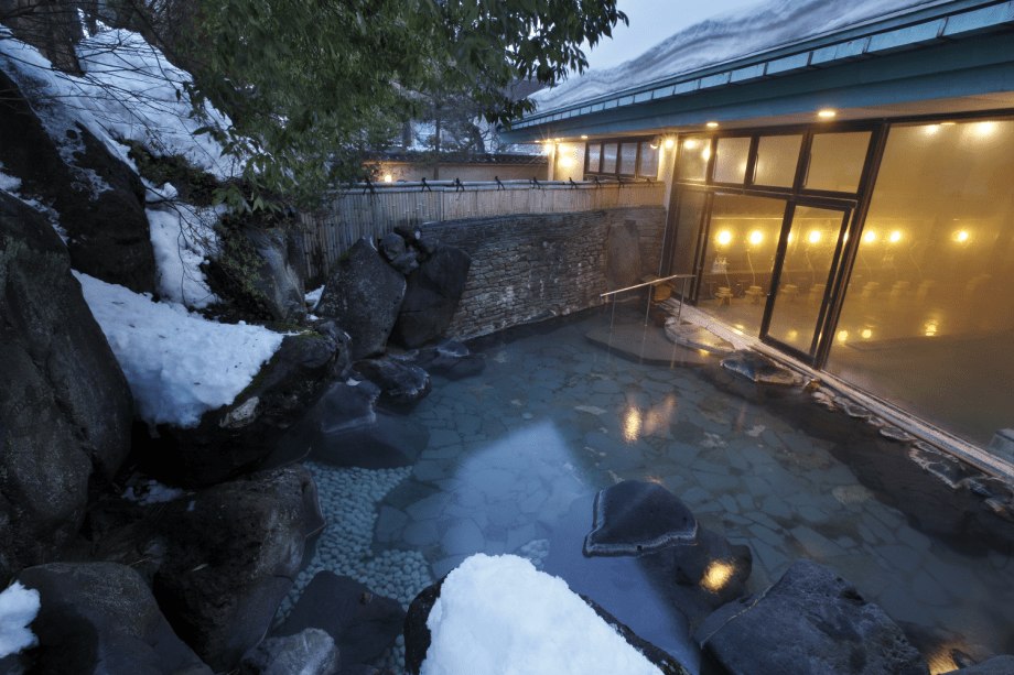 大浴場 露天風呂 冬