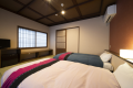 Compact Twin Room with Shared Bath Compact Twin Room with Shared Bath