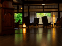 【平日限定】静寂の温泉時間｜大人のととのう休日（夕朝２食付）