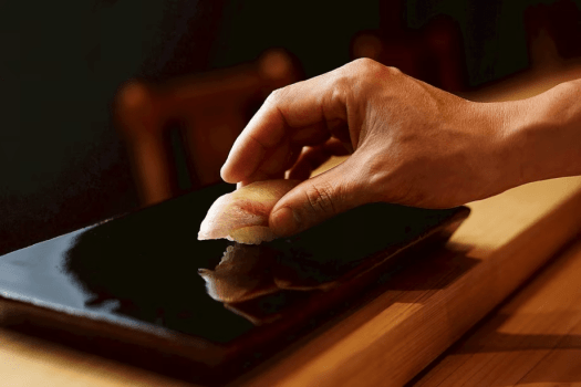 【響宴-KYOEN-】鮨 三心 &times; 日本料理 えん｜ご夕食20:00開始｜4月11日-12日限定