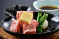 夕食一例｜牛サイコロ鉄板焼き（チョイス料理③）