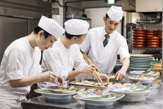【調理イメージ】名古屋クラウンホテルの職人達が丹精込めてお作りいたします。