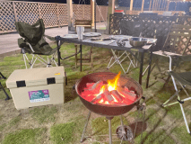 タープ・テーブル・チェア等レンタル品のご用意もございます。皿・箸等は販売にてご用意しております。