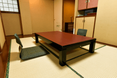 【禁煙】源泉かけ流し半露天風呂付和室7.5畳（2～4名部屋）