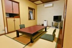 【禁煙】源泉かけ流し半露天風呂付和室7.5畳（2～4名部屋）