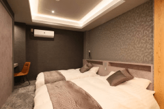 【禁煙】源泉かけ流し半露天風呂 和洋室(2～8名部屋)