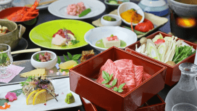 新)【選べるあか牛料理・馬刺し・イセエビ料理の豪華会席】～半露天風呂付客室