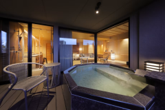 白銀の湯　露天風呂付き客室