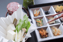 【お気軽朝食付き】夜は内牧商店街へ繰り出そう！手軽で品数自慢の朝食付き宿泊プラン