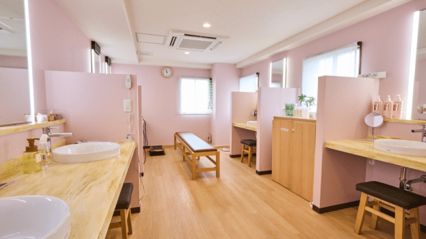 【女性専用】メイクルーム