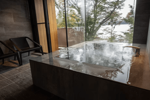 【山中湖草庵&times;クルーザーアクティビティ】茶室付き客室＋Malibu貸切（〜10月末／1泊2食・1人料金）