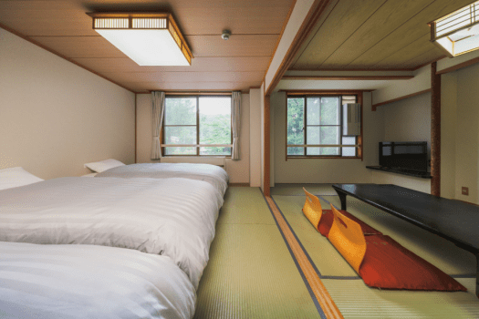 Japanese-style room with a triple bed and toilet / Non-smoking