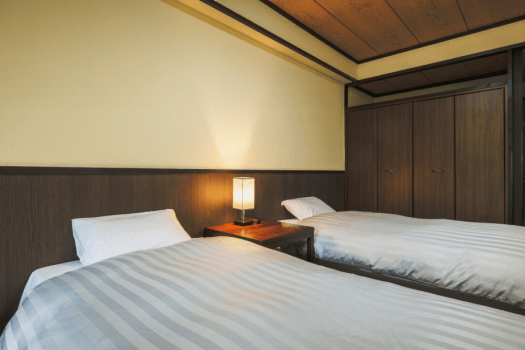 Standard Western-style room with toilet / Non-Smoking