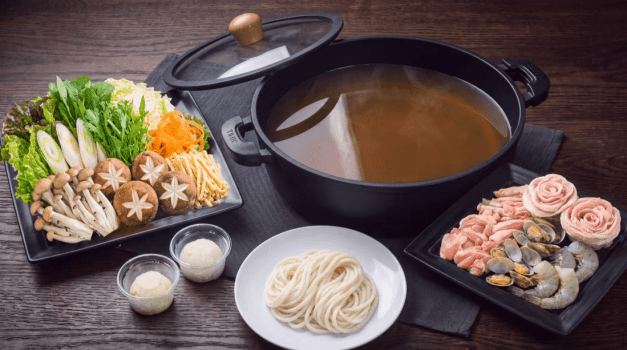 ゆっくりと食事を楽しみたい夜におすすめの、ワンランク上のうどんすきプラン
※写真はイメージです ゆっくりと食事を楽しみたい夜におすすめの、ワンランク上のうどんすきプラン
※写真はイメージです