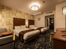 【デラックスツイン】2024年リニューアル、客室バスで源泉かけ流し。PH10の美肌湯をご堪能下さい