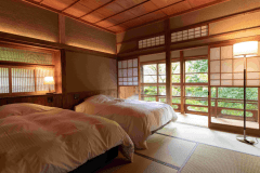 【有形文化財の温泉付一棟離れ】臨泉閣-RINSENKAKU-｜庭園に佇む別荘客室/6名定員