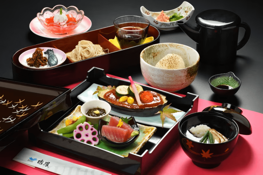 【青葉】日帰り入浴+昼食付きコース【大広間】8月～10月