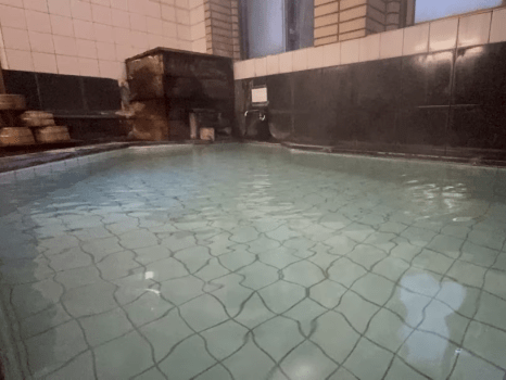 天然温泉をお楽しみください