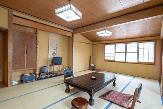 Japanese-style room 12 tatami mats with toilet