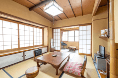 Japanese-style room 6 to 10 tatami mats / no toilet