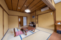 Japanese-style room 8 to 10 tatami mats with toilet