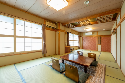 Japanese-style room with 18 tatami mats Japanese-style room with 18 tatami mats