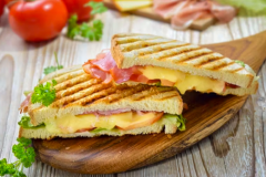 【朝食付き】＜Breakfast Included＞波音を聞きながら楽しむホットサンドセット