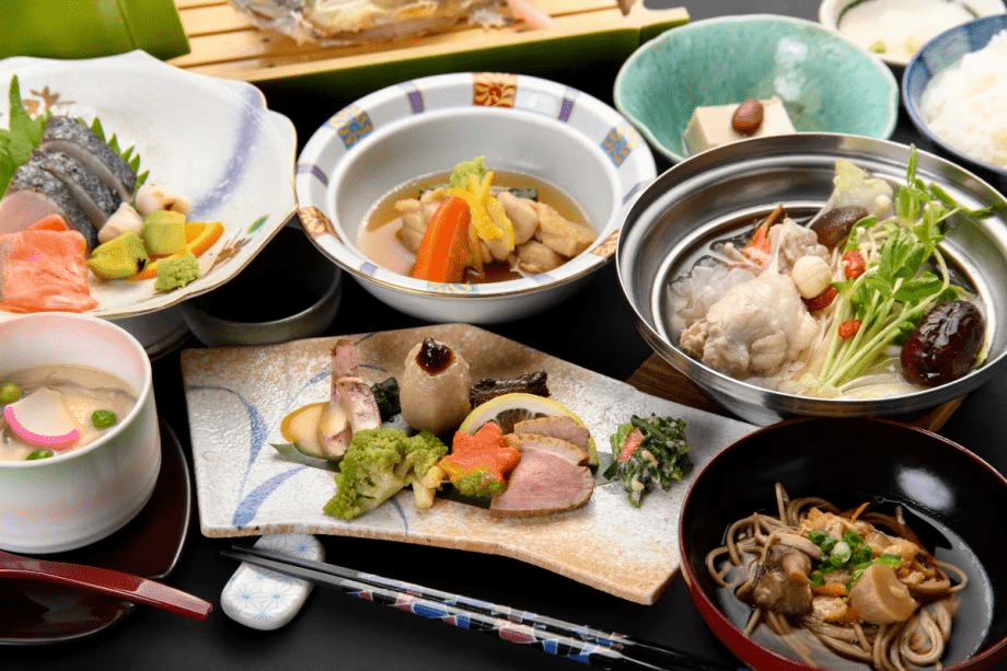 *【冬の夕食一例】「じぶ煮」や「薬膳鍋」など、寒い季節に体をやさしく温めるお料理