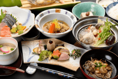 *【冬の夕食一例】「じぶ煮」や「薬膳鍋」など、寒い季節に体をやさしく温めるお料理