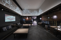 フロント・ロビー