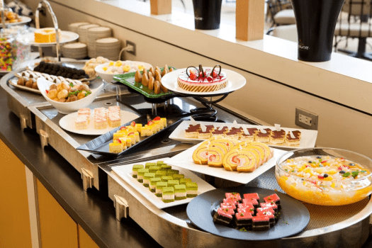 爽やかな緑に包まれたウッドテラスで愉しむバーベキュー★デザートバイキング＆ドリンクバー付