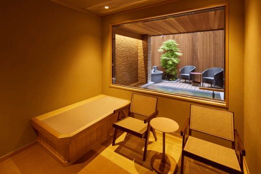 露天風呂付プライベートサウナ「永和凪」湯上り処