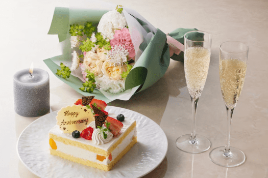記念日を華やかに彩るアイテム。バースデーや結婚記念日など、特別な日をお祝いする祝泊はいかがでしょうか 記念日を華やかに彩るアイテム。バースデーや結婚記念日など、特別な日をお祝いする祝泊はいかがでしょうか