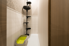 【ペットリラクゼーションハウス　シェラトンドッグ】キャットタワーを備えた猫対応ルーム