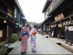 Old streets with an atmosphere that makes you feel as if you have stepped back in time. It is also perfect for a stroll in yukata or kimono.