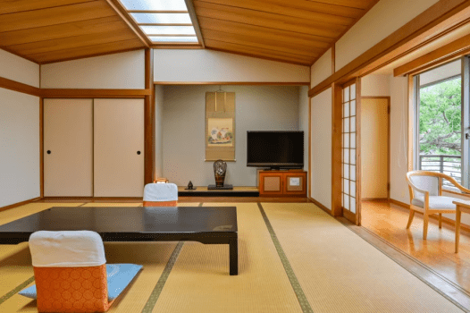 【離れ】川側-桜- 15畳和室 ～温泉内風呂付客室～